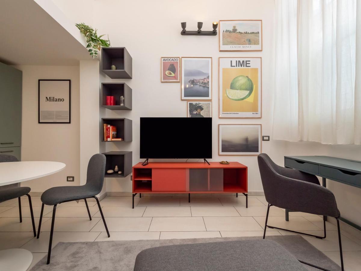 Ihost Apartment - Romilli 17A Милан Экстерьер фото